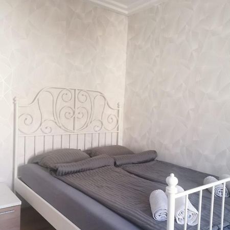Апартаменти Beautiful, Spacious And Cheap Відень Екстер'єр фото