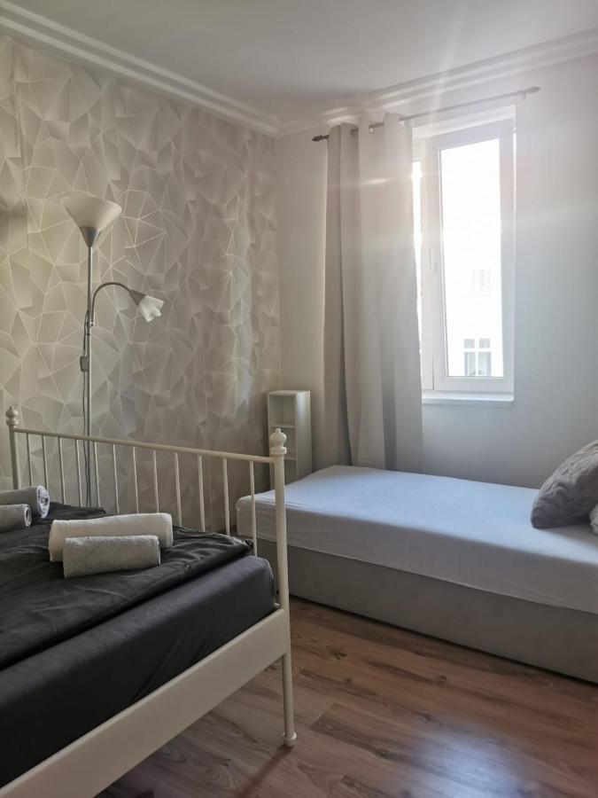 Апартаменти Beautiful, Spacious And Cheap Відень Екстер'єр фото